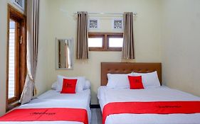 RedDoorz near Desa Wisata Tambi Dieng